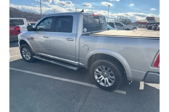 $24863 : Ram 1500 2017 4x4 Laramie Li image 4