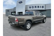 $22988 : Toyota Tacoma 2015 4x4 V6 4d thumbnail