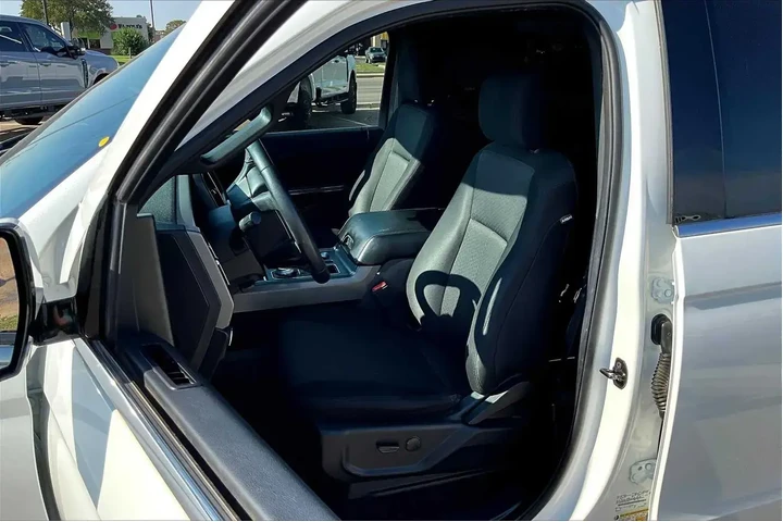 $25438 : Ford Expedition 2020 4x2 XLT image 7