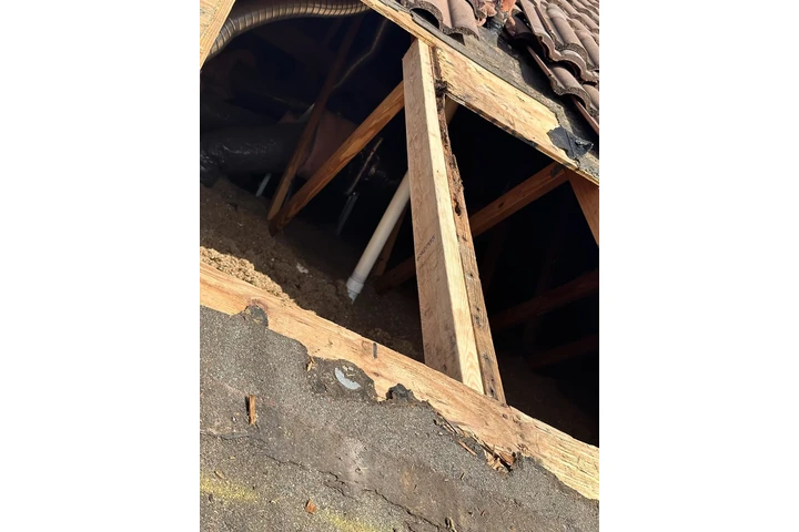 Bulls Roofing Master image 8