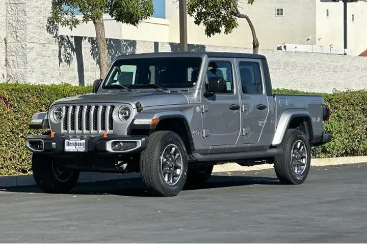 $28595 : Jeep Gladiator 2020 4x4 Over image 8