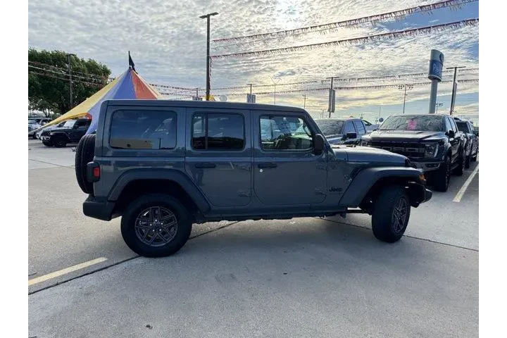 $36841 : Jeep Wrangler 2025 4x4 Sport image 5