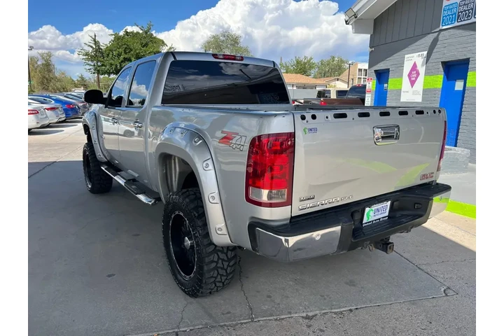 2010 GMC Sierra 1500 SLE Crew image 7