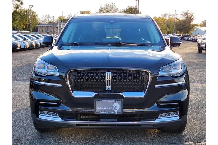 $30975 : 2020 Aviator Reserve image 8