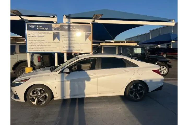 $14998 : Hyundai ELANTRA 2022 SEL 4dr image 1