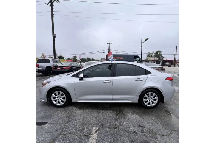 $16995 : 2020 Corolla LE image 9