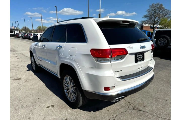 $17980 : 2017 Grand Cherokee Summit 4x4 image 4