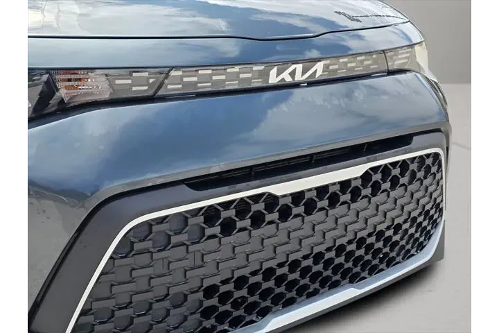 $19996 : Kia Soul 2025 LX 4dr Crossov image 9