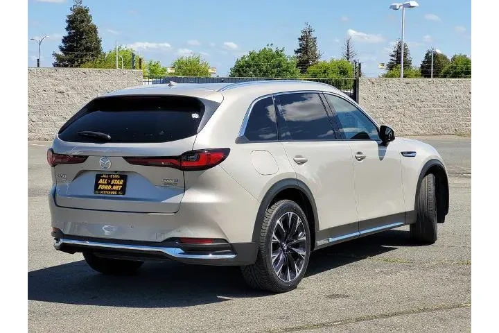 $36900 : Mazda CX-90 Plug-in Hybrid 2 image 4