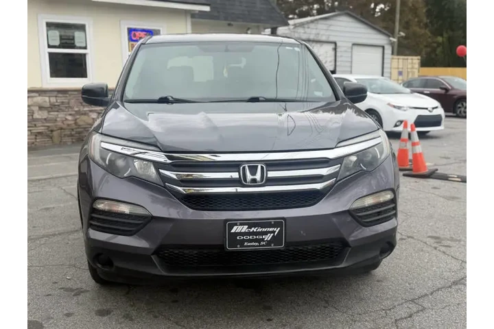 2016 Pilot LX image 8