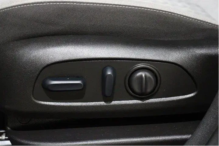 $24998 : Chevrolet Equinox 2024 4x4 L image 4