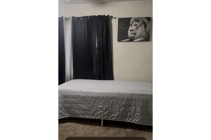 $600 : Cuarto de renta amueblado image 1