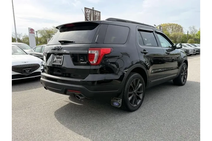 $17986 : Ford Explorer 2018 AWD XLT 4 image 7