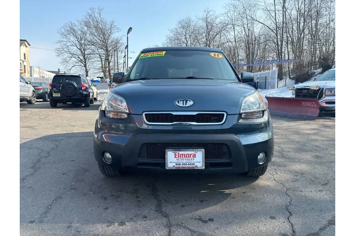 $6499 : 2011 Soul + image 3