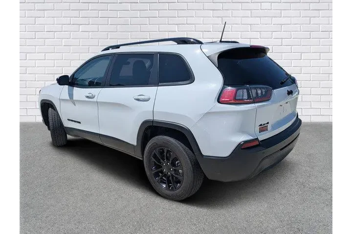 $24995 : Jeep Cherokee 2023 4x4 Altit image 3