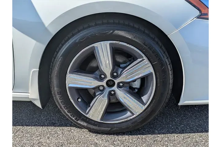 $19275 : Nissan Altima 2022 2.5 SL 4d image 10