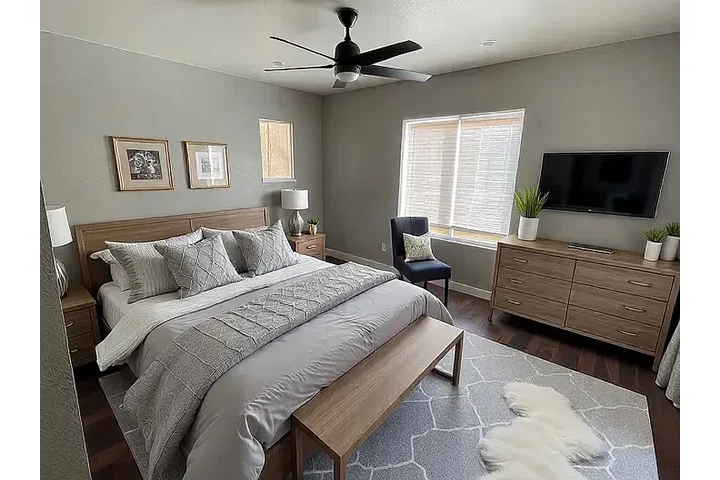 $1750 : HOUSE FOR RENT image 3