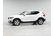 $28998 : Volvo XC40 2022 T4 Momentum thumbnail