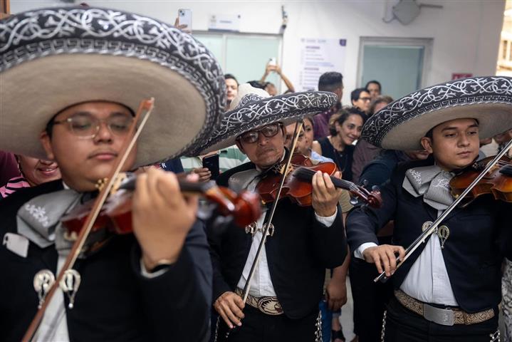 MARIACHI EN MÉRIDA YUCATAN image 8