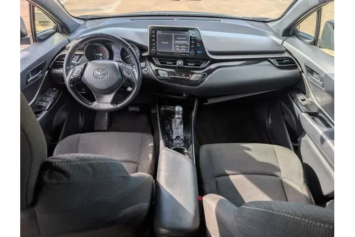 $17243 : Toyota C-HR 2019 XLE 4dr Cro image 10