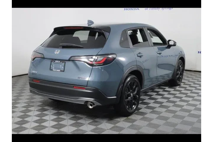 $27875 : Honda HR-V 2024 AWD Sport 4d image 7