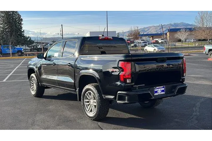 $37484 : Chevrolet Colorado 2024 4x4 image 8