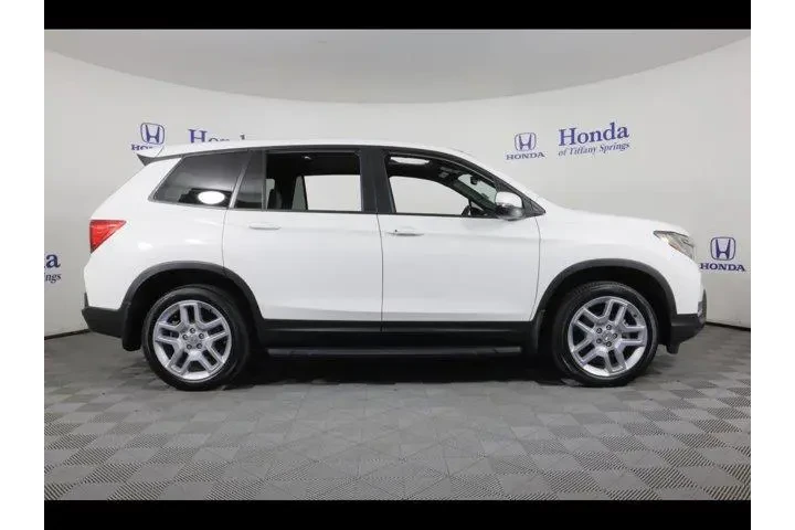 $34875 : Honda Passport 2024 AWD EX-L image 8