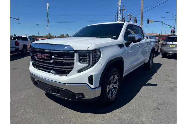 $46998 : 2025 GMC Sierra 1500 SLT image 5