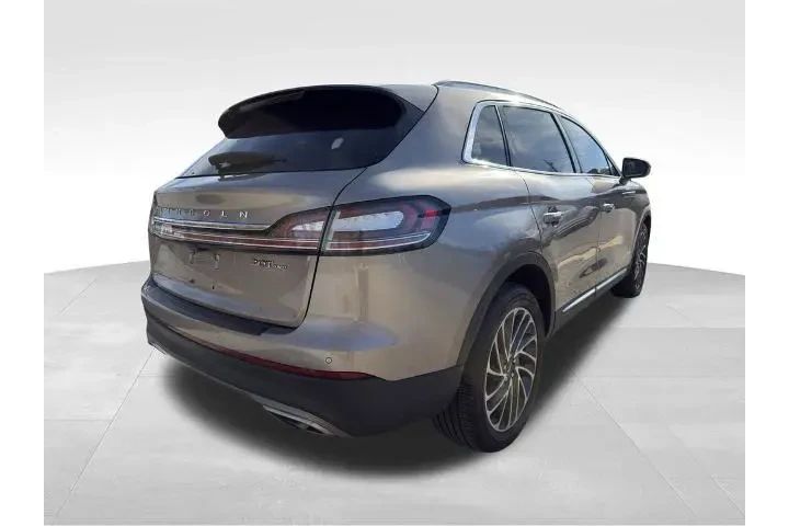 $22995 : Lincoln Nautilus 2020 AWD Re image 4