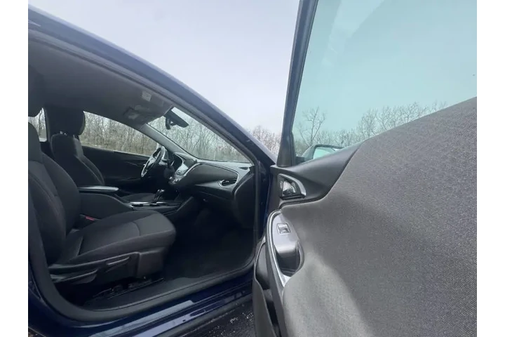 $7999 : 2018 Malibu LT image 10