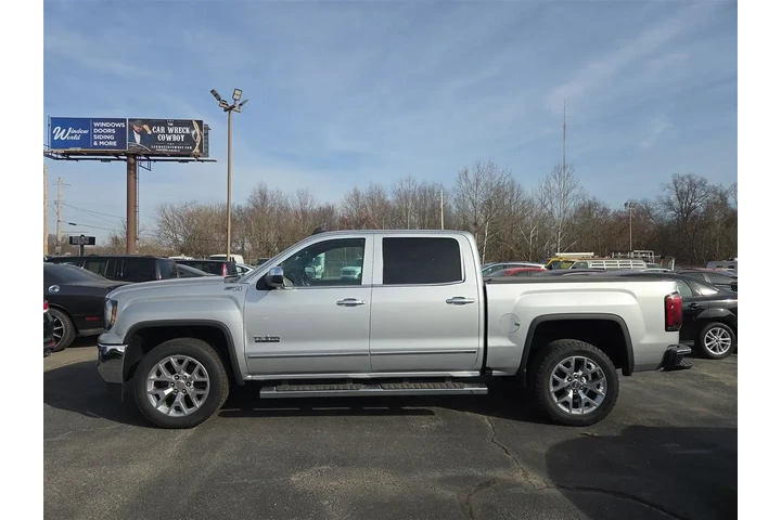 $31995 : 2018 GMC Sierra 1500 SLT Crew image 2