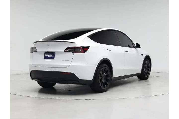 $33998 : Tesla Model Y 2023 AWD Long image 8