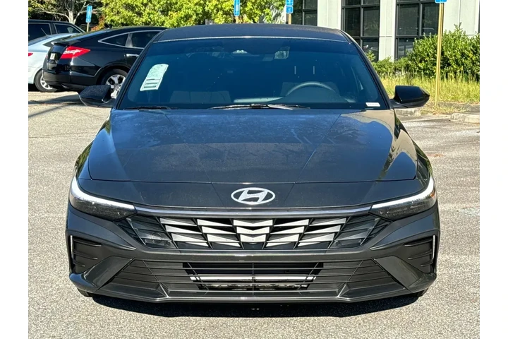 $17420 : Hyundai ELANTRA 2025 SEL Spo image 2