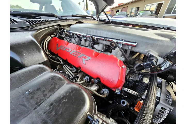 $89000 : 2004 Viper SRT-10 image 9
