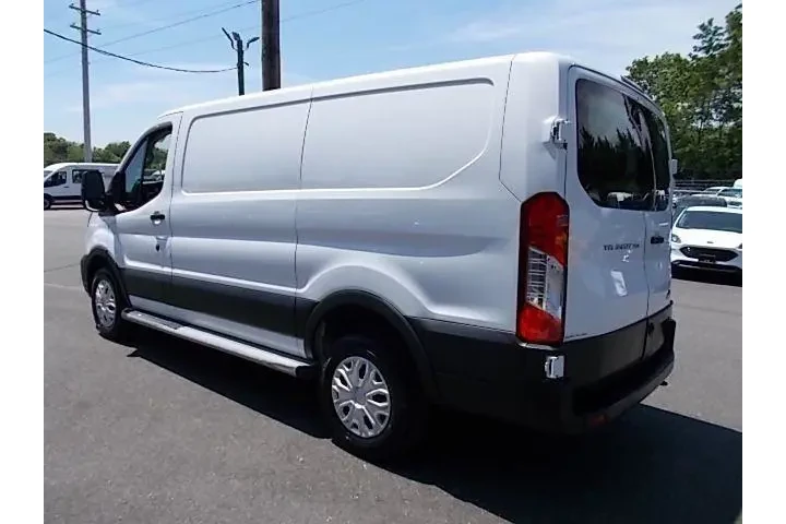 $38996 : Ford Transit 2025 250 3dr SW image 5
