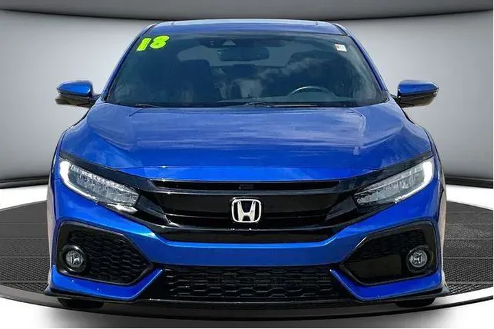 $20000 : Honda Civic 2018 Sport Touri image 2