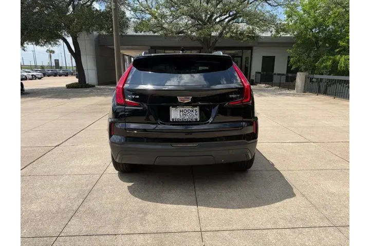 $30980 : Cadillac XT4 2024 Luxury 4dr image 4