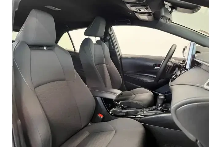 $24462 : Toyota Corolla Hatchback 202 image 10