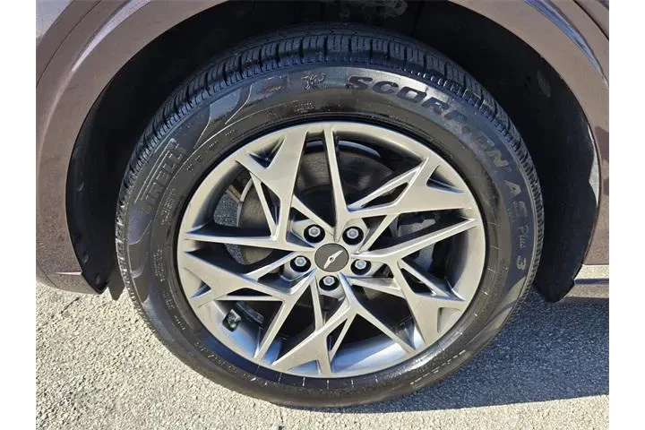 $25998 : Genesis GV70 2022 AWD 2.5T S image 10