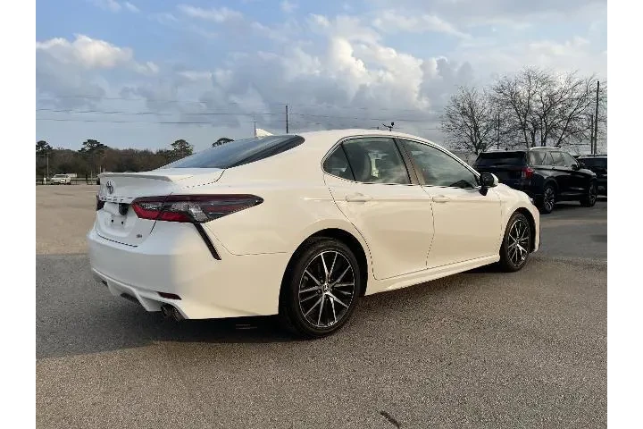 $18162 : Toyota Camry 2022 SE 4dr Sed image 2