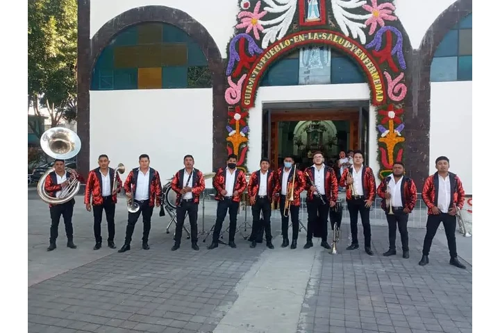 Banda Sinaloense Economica image 2
