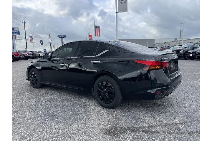 Nissan Altima 2022 2.5 S 4dr image 3