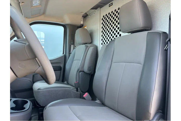 $29777 : 2019 NV Cargo S image 8