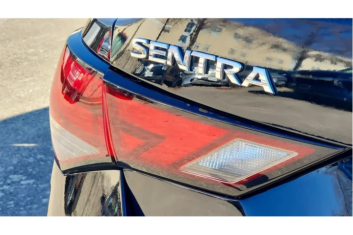 $16387 : Nissan Sentra 2024 SV 4dr Se image 10