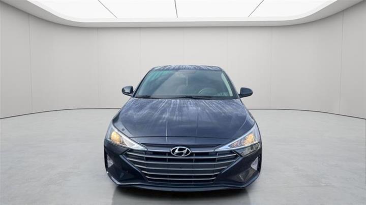 2020 Elantra SEL image 2