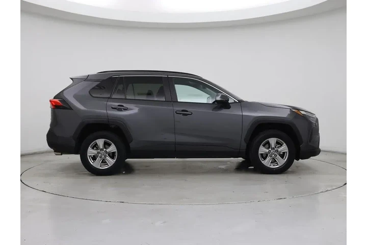 $28998 : Toyota RAV4 2023 XLE 4dr SUV image 7
