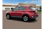$24885 : Hyundai VENUE 2025 SEL 4dr C thumbnail
