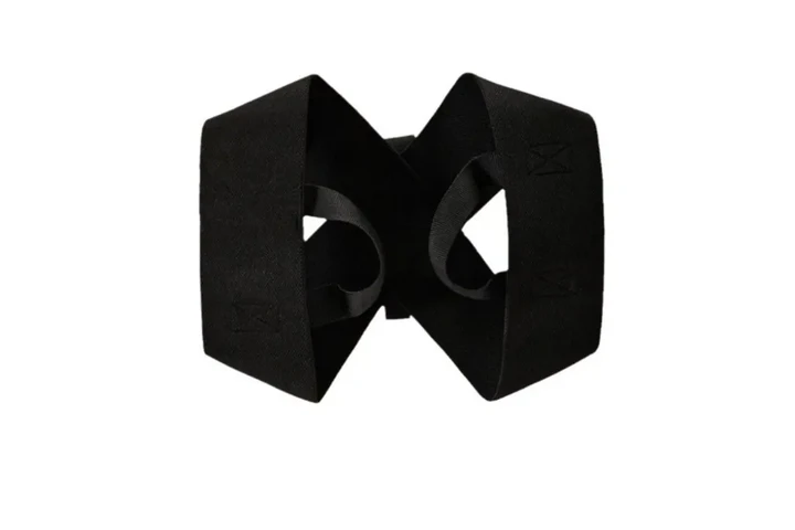 $6 : Back Posture Corrector for wom image 1