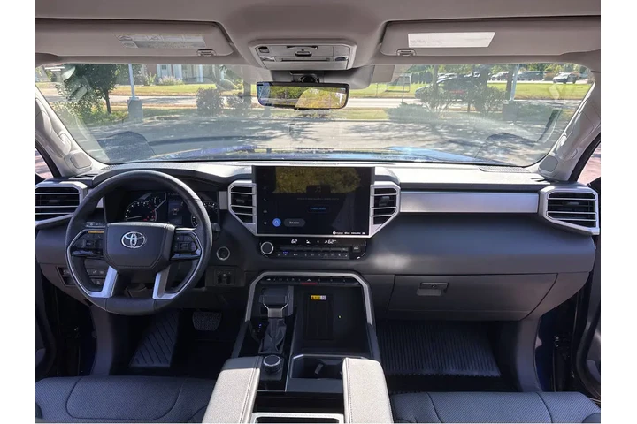$45998 : 2023 Tundra Limited CrewMax image 4