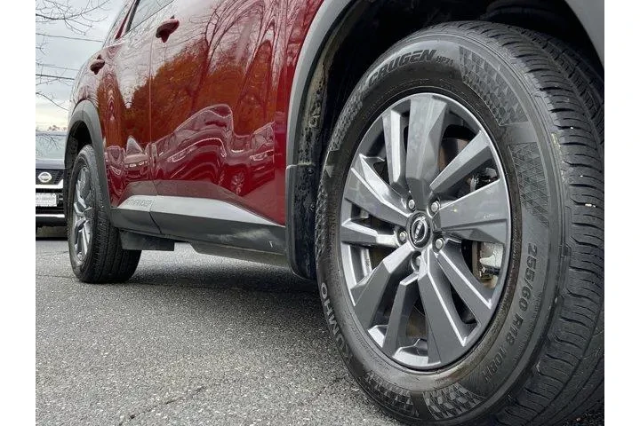 Nissan Pathfinder 2024 AWD S image 8